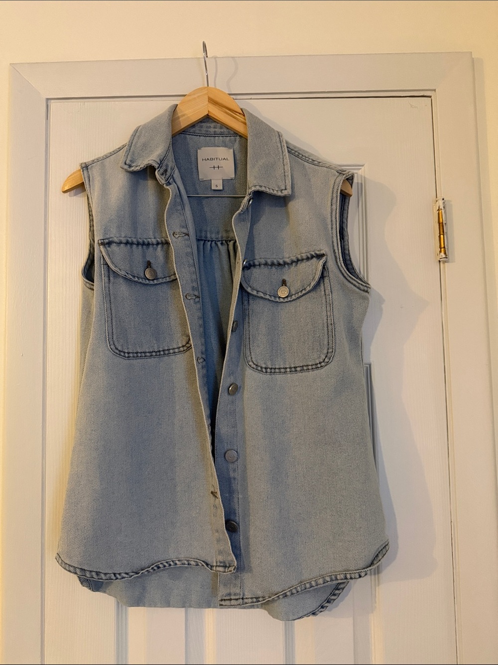 Habitual Light Wash Denim Sleeveless Button-Front Shirt